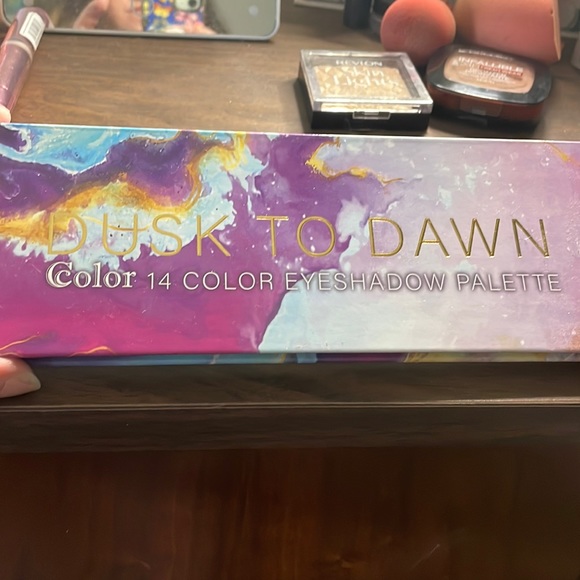 Ccolor Dusk to Dawn eyeshadow palette - Picture 1 of 2